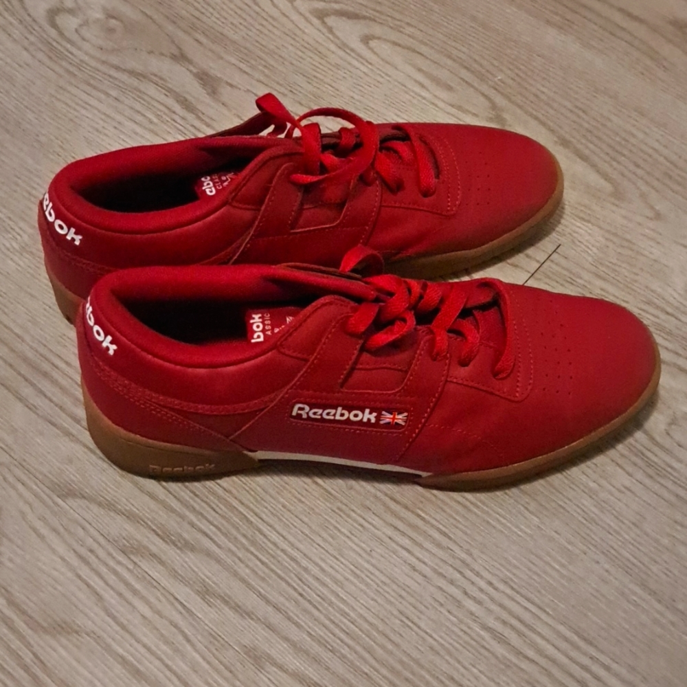 Reebok low tops